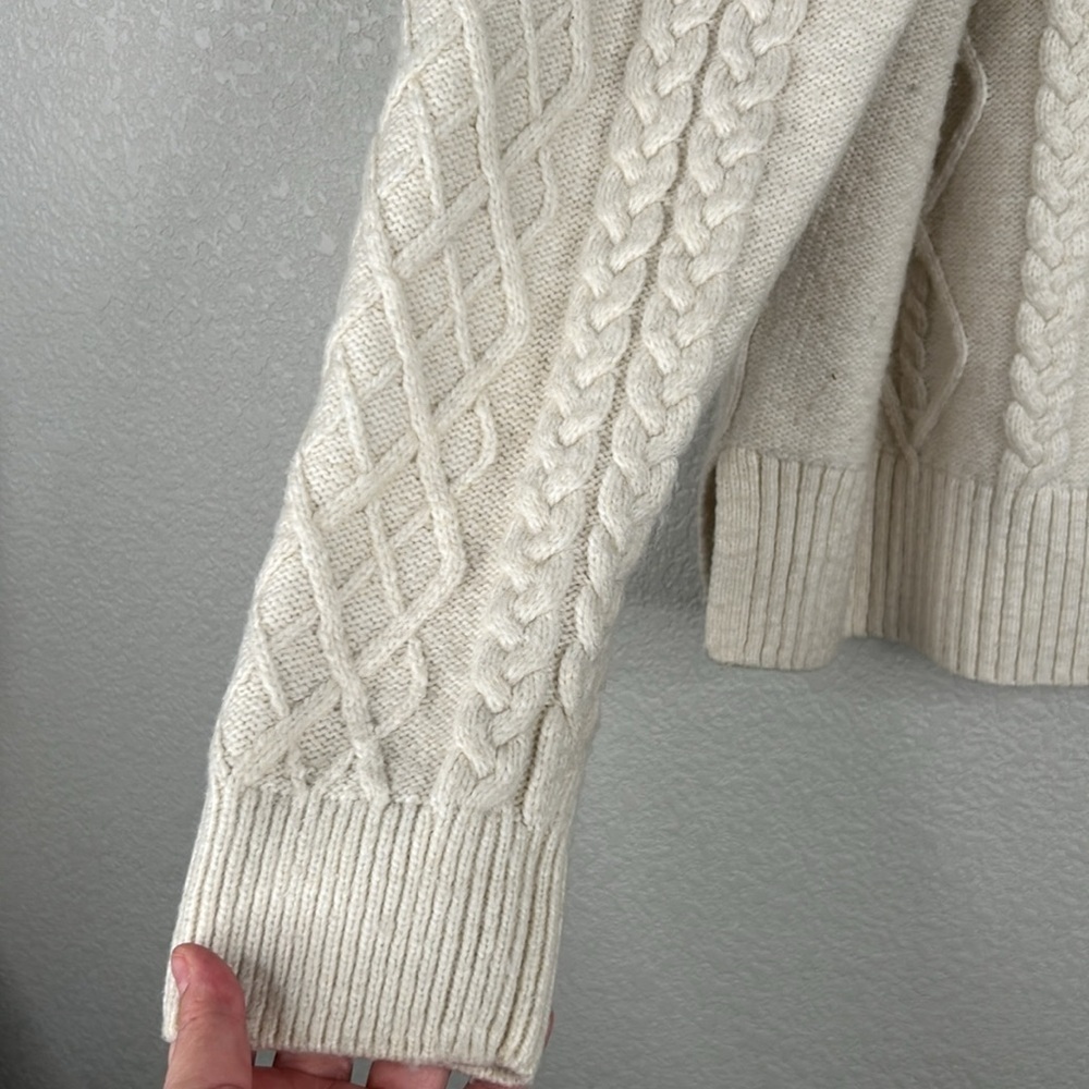 H&M Cream Cable Knit Coastal Wool Blend Country Core Crewneck Sweater Medium - Picture 3 of 6